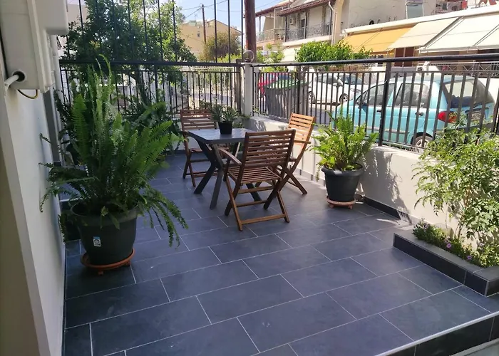 Music Reflections Near Nafplio Appartement