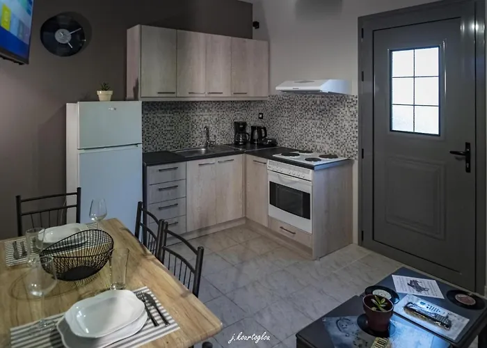 Music Reflections Near Nafplio Appartement