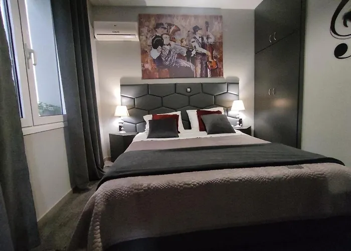 Music Reflections Near Nafplio 公寓